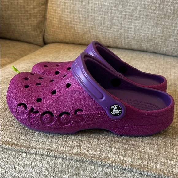 CROCS Baya Glitter Clogs - Size 8 - NWT - Picture 3 of 7